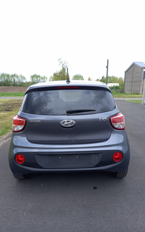 Hyundai i10 grijs bj 2019