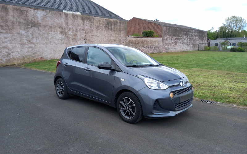 Hyundai i10 grijs bj 2019