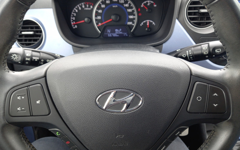 Hyundai i10 grijs bj 2019