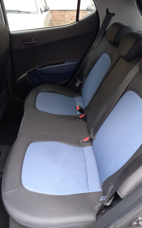 Hyundai i10 grijs bj 2019