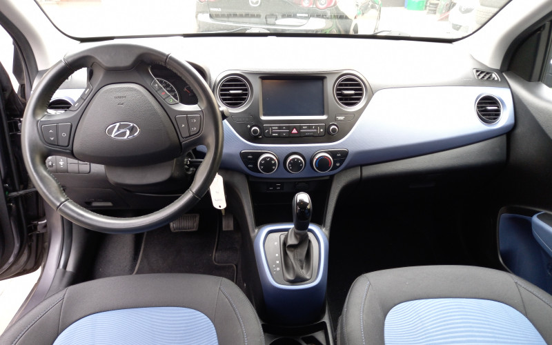 Hyundai i10 grijs bj 2019
