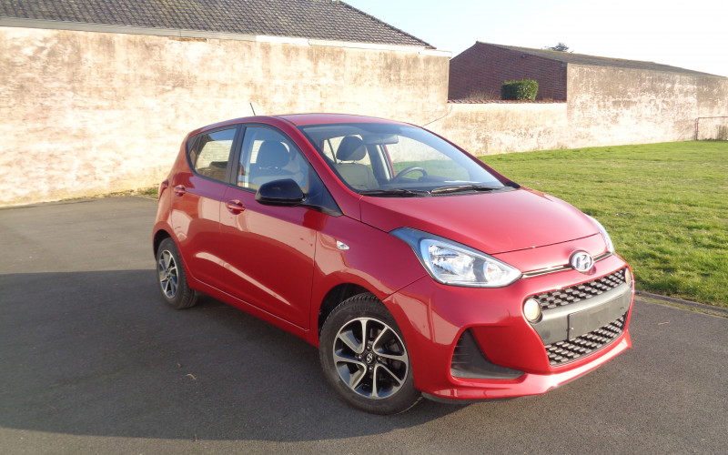 hyundai i10 Rood bj 2019