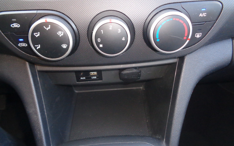 hyundai i10 Rood bj 2019
