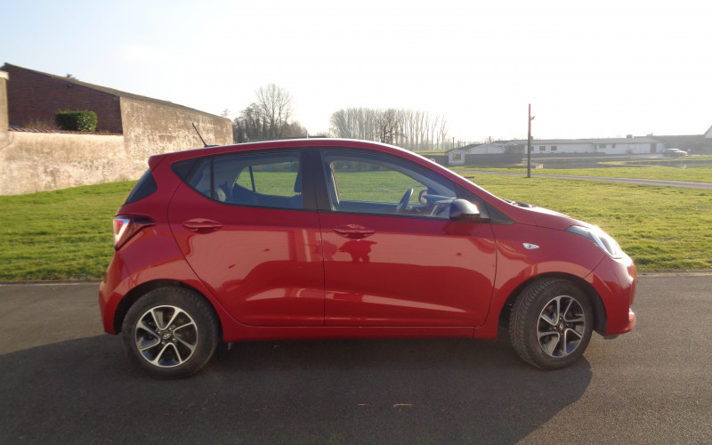 hyundai i10 Rood bj 2019
