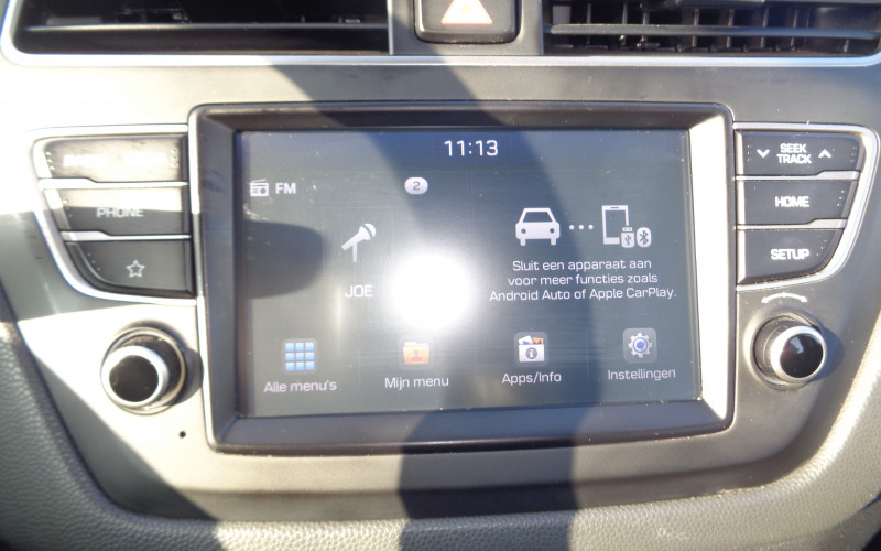 hyundai i20 wit blauw bj 2020