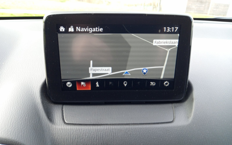 Mazda 2 airco gps