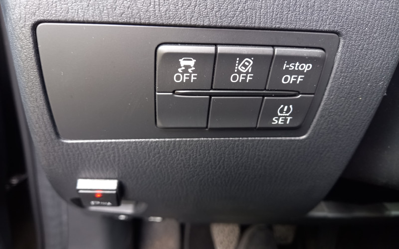 Mazda 2 airco gps