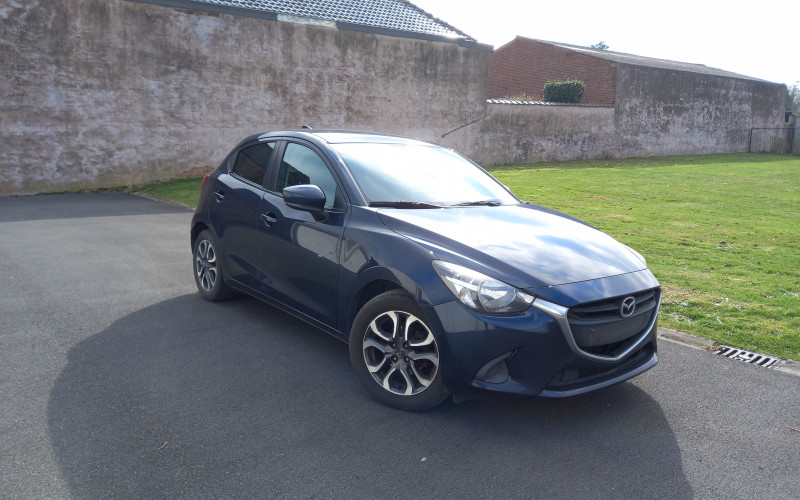 Mazda 2 blauw