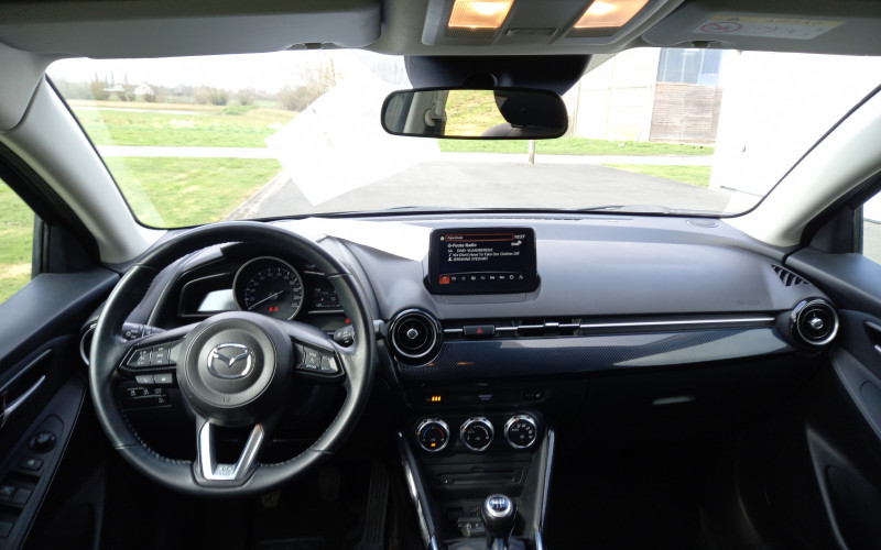 Mazda 2 blauw