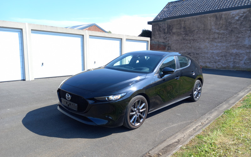 mazda 3 zwart bj 2021