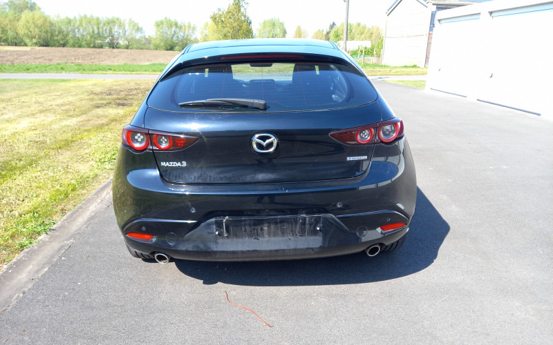 mazda 3 zwart bj 2021