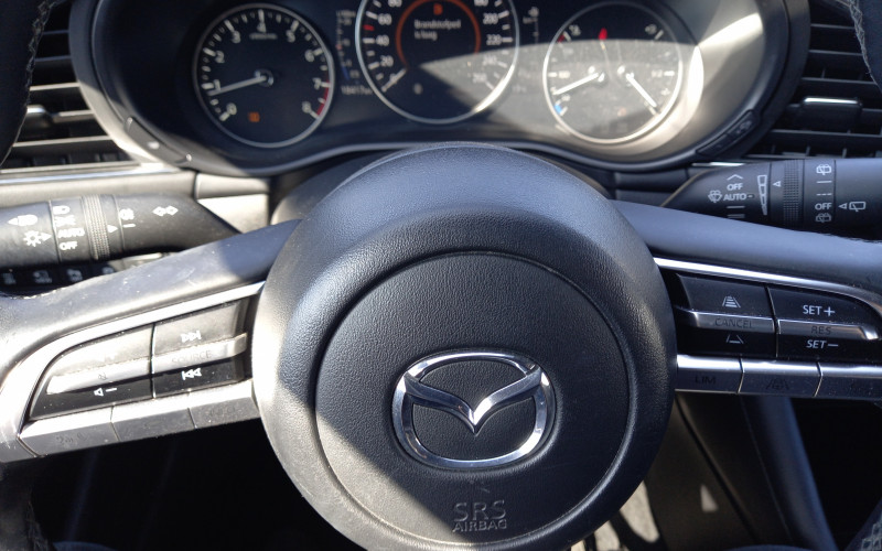 mazda 3 zwart bj 2021