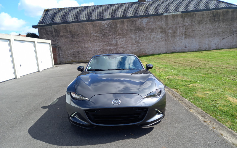 Mazda MX - 5  grijs bj 2017