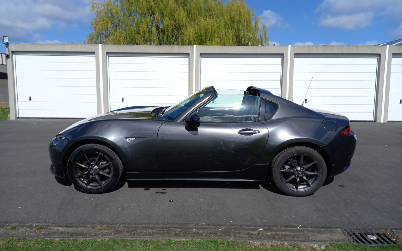 Mazda MX - 5  grijs bj 2017
